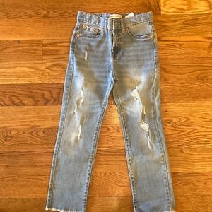In great shape levis jeans for girls, size 8 reg